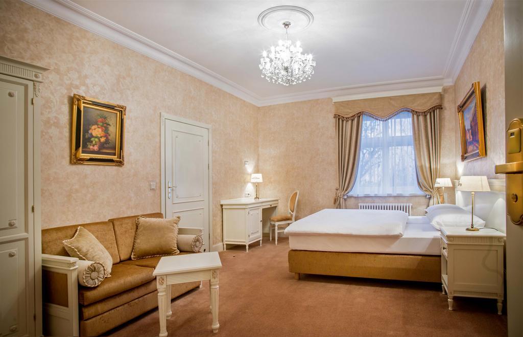 Palac Gruszow Świdnica Buitenkant foto