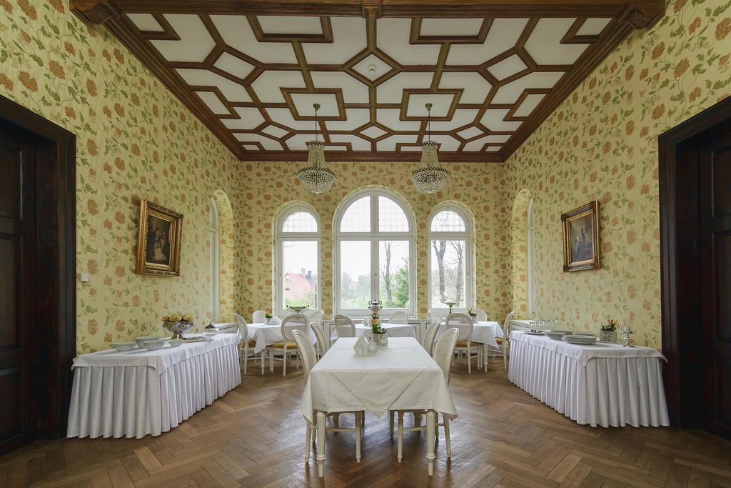 Palac Gruszow Świdnica Buitenkant foto