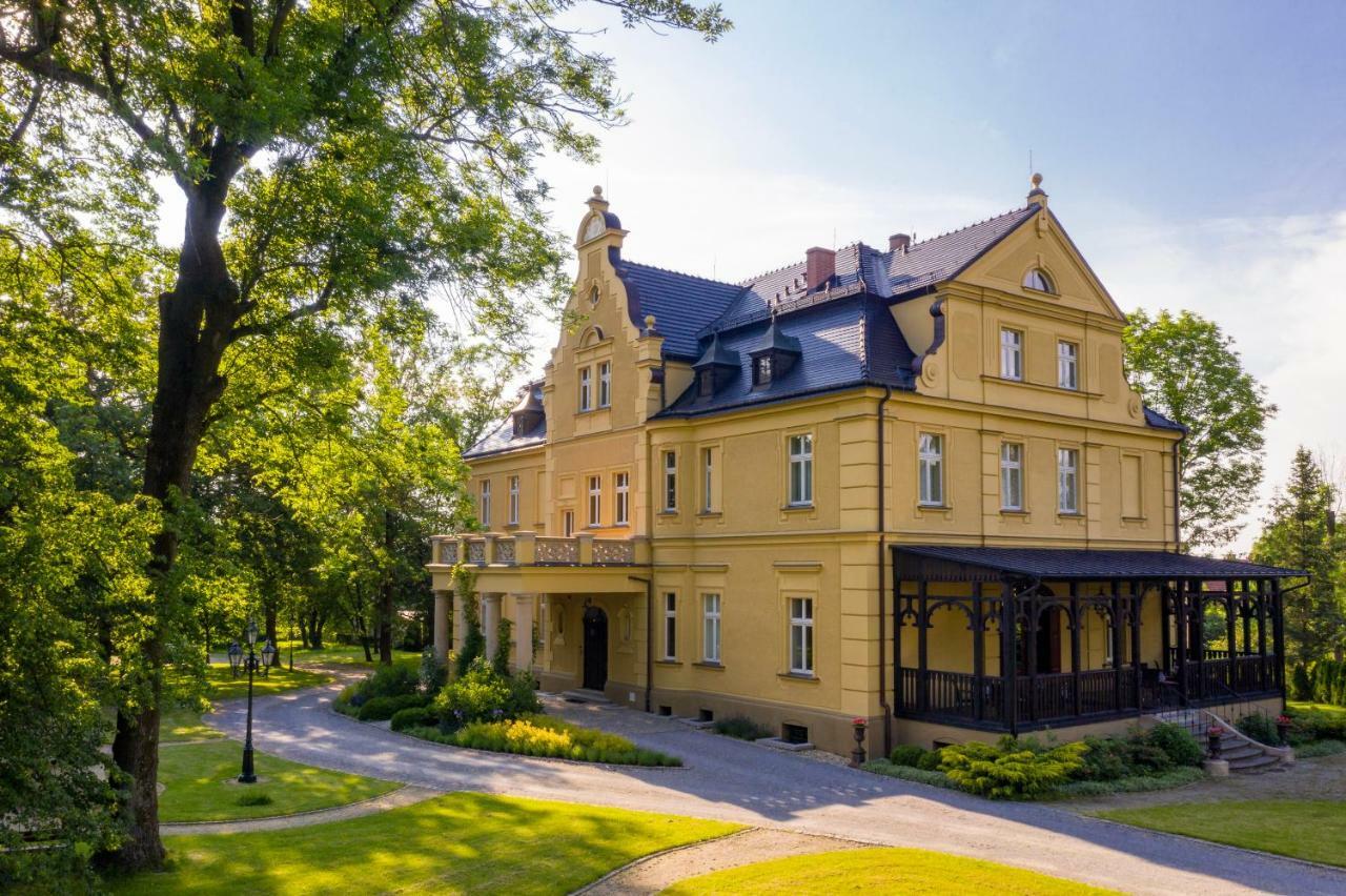 Palac Gruszow Świdnica Buitenkant foto