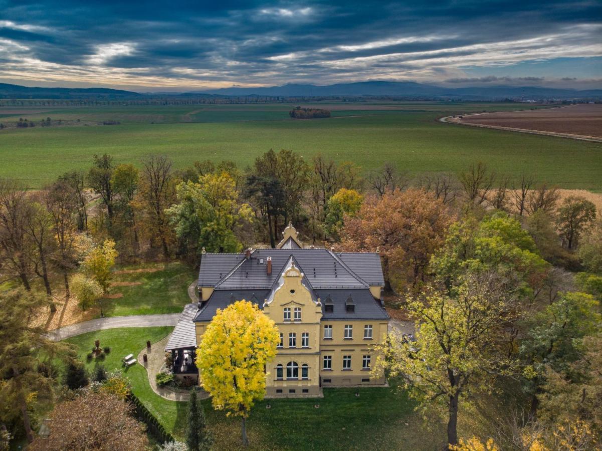 Palac Gruszow Świdnica Buitenkant foto