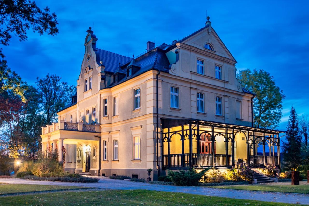 Palac Gruszow Świdnica Buitenkant foto